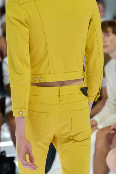 Look 138